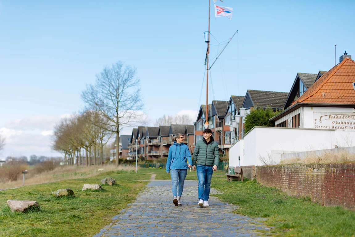 Angebote Khujo Store -Angebote Khujo Store AM SHooting Maerz 2023 9830